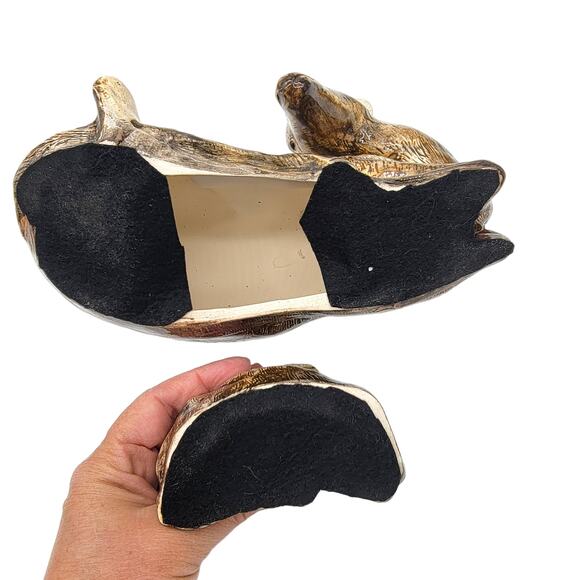 Ceramic Porcelain Mom and Baby Sitting Doe Deer and Baby Fawn Figurines - Picture 6 of 8